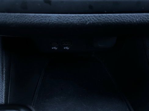 Used 2025 Buick Envista Preferred image 23