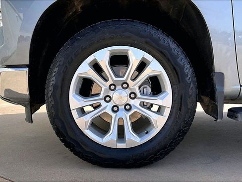 Used 2023 Chevrolet Silverado 1500 LTZ image 11