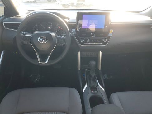 Certified 2025 Toyota Corolla Cross AWD Hybrid image 10