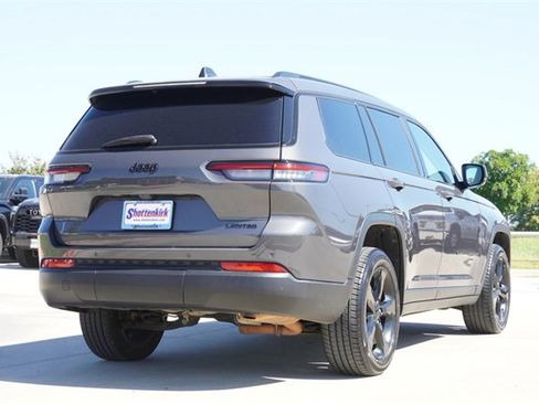 Used 2024 Jeep Grand Cherokee L Limited w/ Black Appearance Package image 9