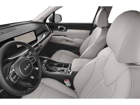 Certified 2025 Kia Sorento EX w/ Panoramic Sunroof Package image 11