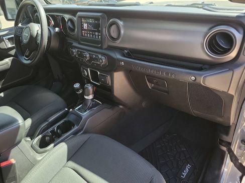 Used 2022 Jeep Wrangler Unlimited Sport AWD/4WD image 28