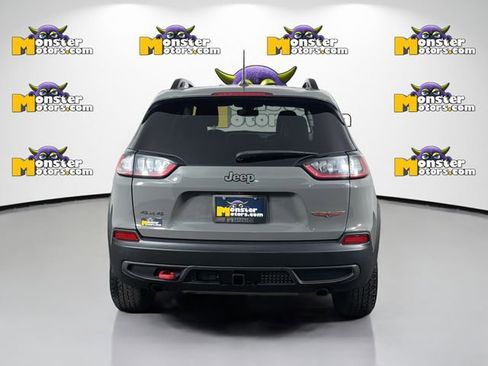 Used 2022 Jeep Cherokee Trailhawk w/ Trailer Tow Group AWD/4WD image 6