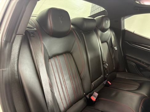 Used 2019 Maserati Ghibli RWD image 23