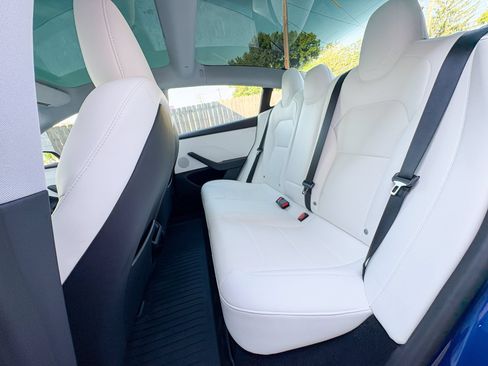 Used 2025 Tesla Model 3 RWD image 23