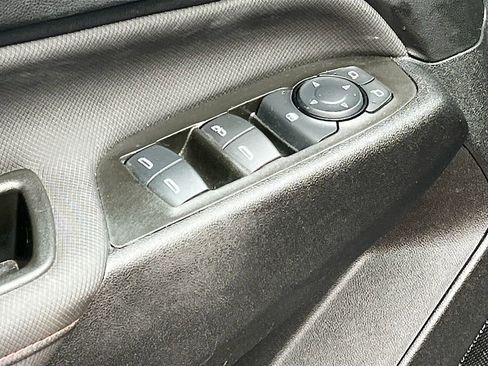 Used 2024 Chevrolet Equinox RS w/ LPO, Floor Liner Package AWD/4WD image 17