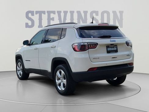 Used 2019 Jeep Compass Latitude w/ Safety & Security Group AWD/4WD image 3