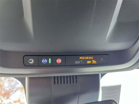 Certified 2024 Chevrolet Suburban Premier image 29