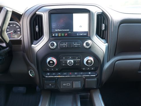 Used 2020 GMC Sierra 3500 Denali w/ Denali Ultimate Package AWD/4WD image 22