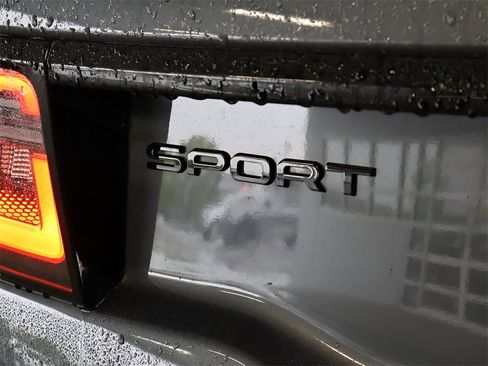 New 2025 Land Rover Discovery Sport Dynamic SE image 20