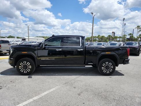 Certified 2025 GMC Sierra 2500 Denali Ultimate AWD/4WD image 6