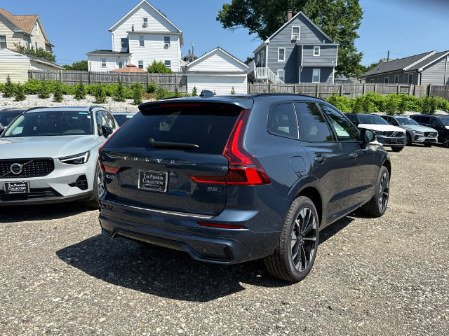 Used 2026 Volvo XC60 B5 Plus w/ Protection Package Premier AWD/4WD image 4