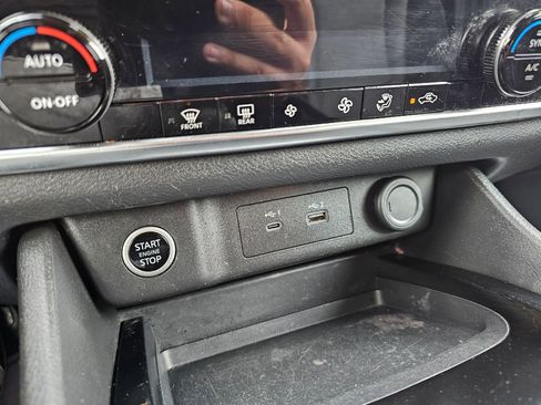 Used 2022 Nissan Rogue SV AWD/4WD image 27