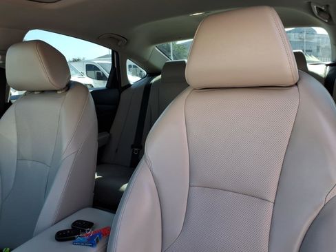 Used 2024 Honda Accord Touring image 14