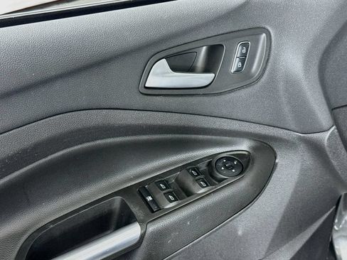 Used 2016 Ford Escape SE w/ Equipment Group 201A AWD/4WD image 17