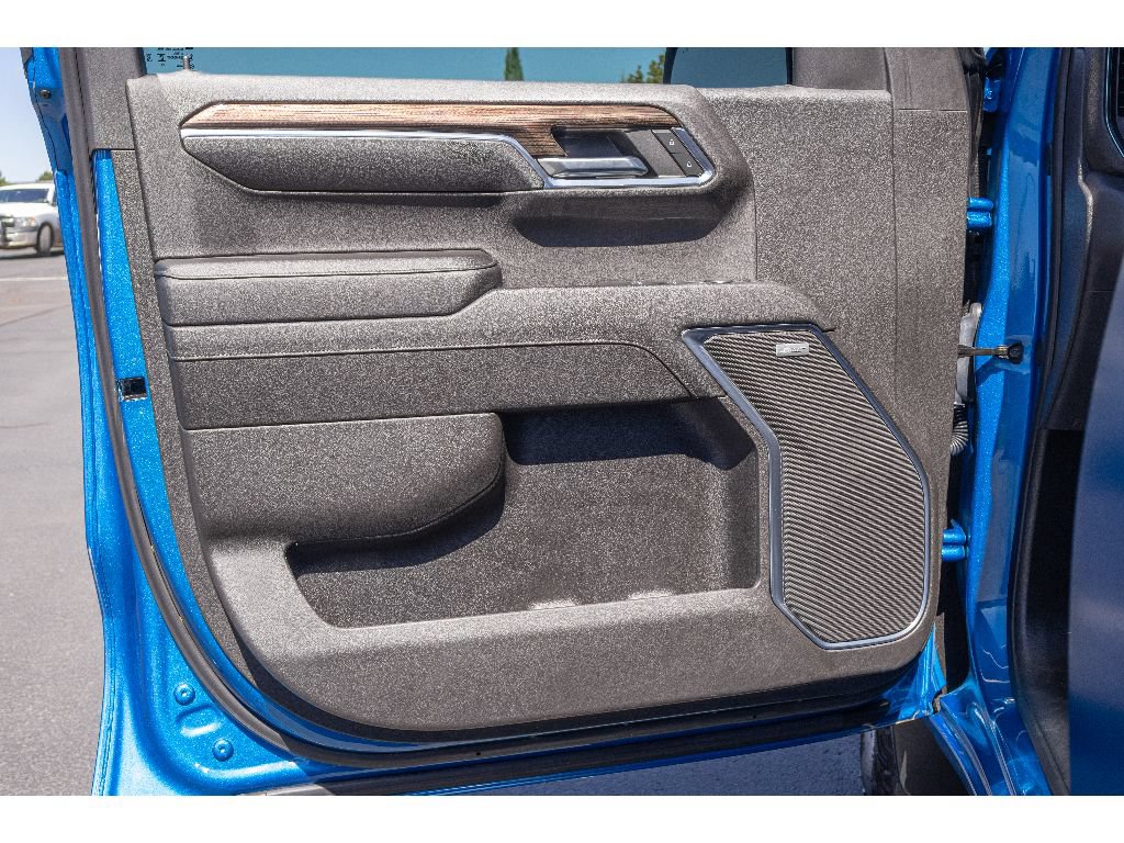 Used 2024 Chevrolet Silverado 1500 LT Trail Boss w/ LT Trail Boss Premium Package AWD/4WD image 18