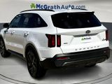 Used 2021 Kia Sorento S image 4