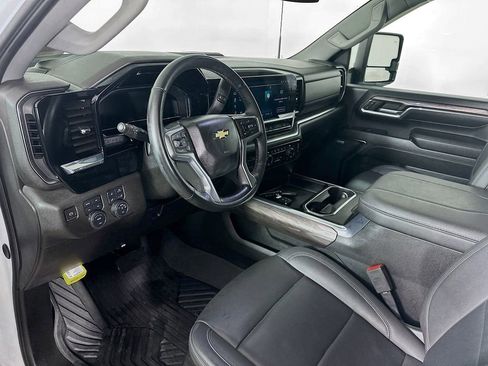 Used 2024 Chevrolet Silverado 3500 LTZ image 31