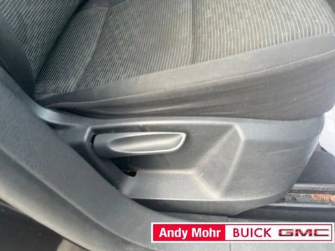 Used 2012 Volkswagen Tiguan S FWD image 39