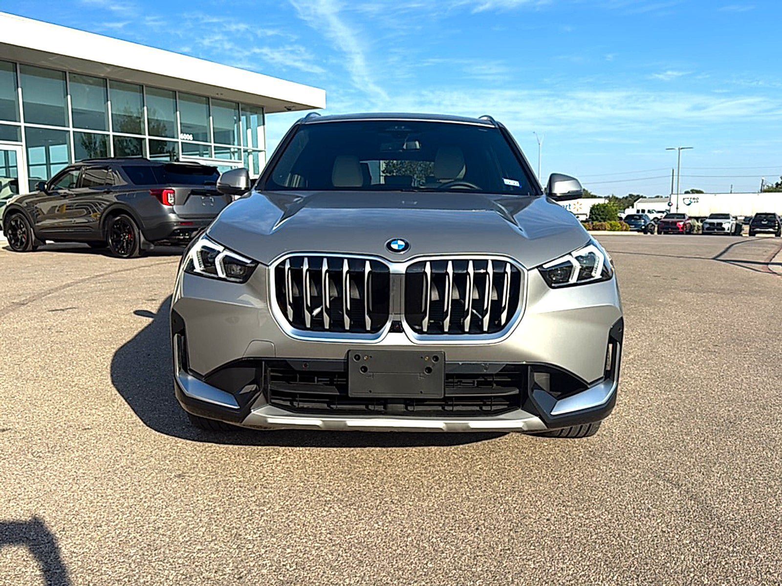 Used 2025 BMW X1 xDrive28i w/ Technology Package AWD/4WD image 2