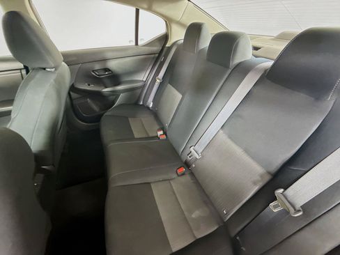 Used 2024 Nissan Sentra SV FWD image 11