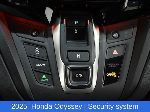 Used 2025 Honda Odyssey Sport-L image 25