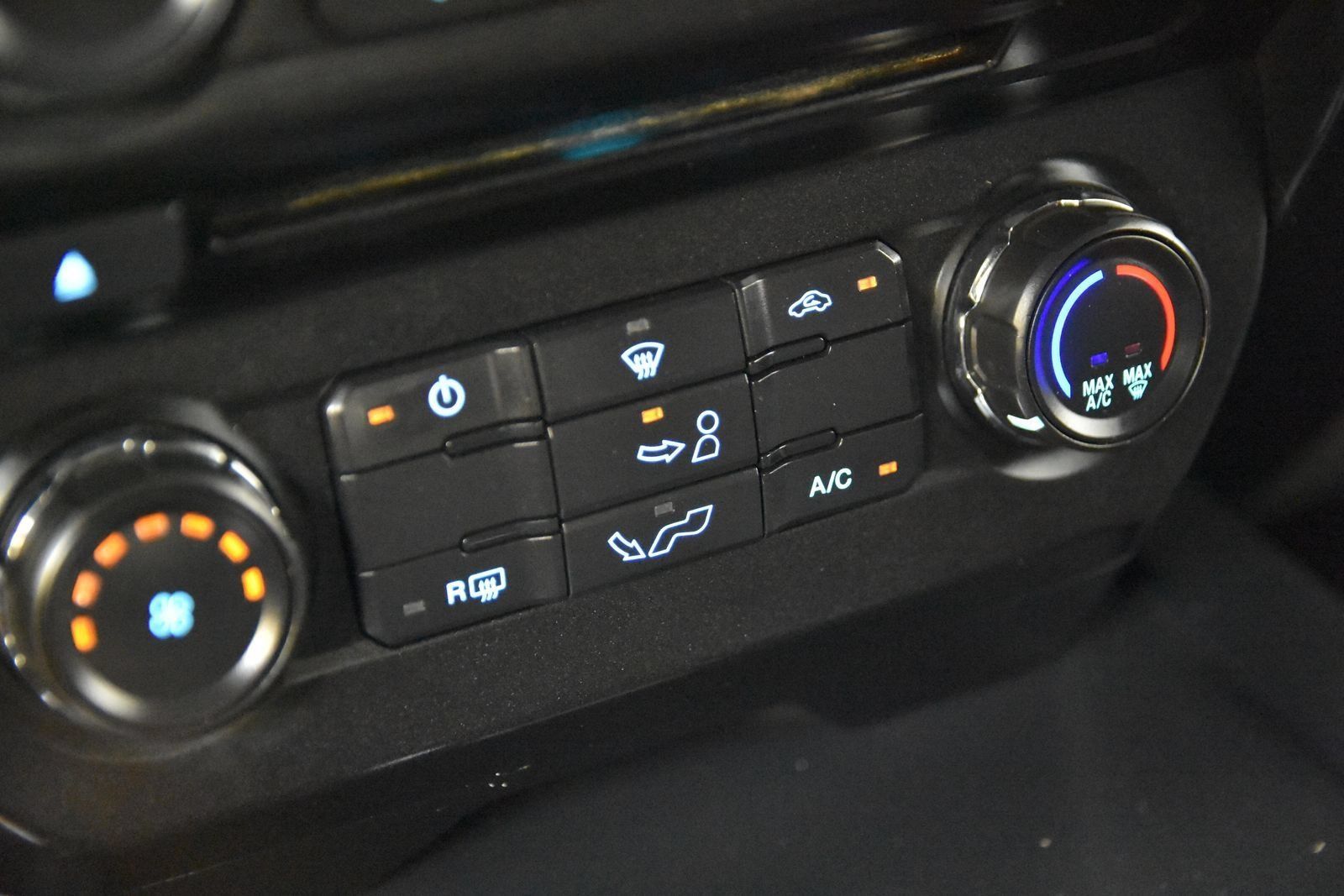 Used 2018 Ford F150 XL w/ Equipment Group 101A Mid RWD image 25