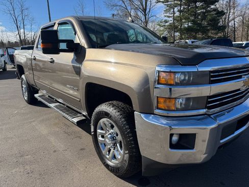Used 2015 Chevrolet Silverado 2500 LT image 12