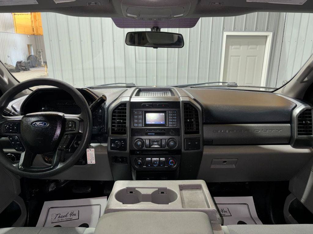 Used 2017 Ford F250 XL w/ Power Equipment Group AWD/4WD image 17
