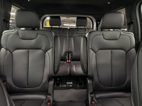 New 2026 Jeep Grand Cherokee L Limited RWD image 22