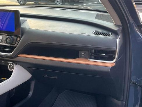 Used 2024 Toyota Grand Highlander Platinum image 16