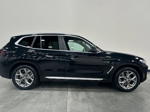 Used 2024 BMW X3 xDrive30i w/ Premium Package AWD/4WD image 3