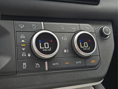 Used 2025 Land Rover Defender 90 S AWD/4WD image 14