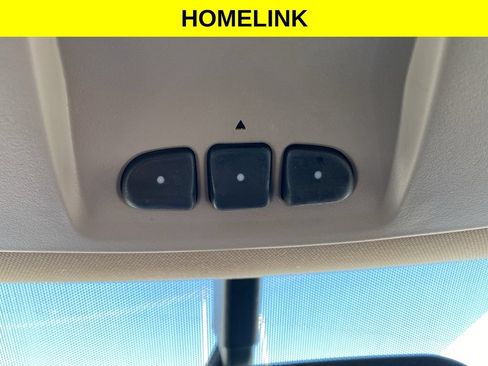 Used 2015 Chevrolet Traverse LT FWD image 16