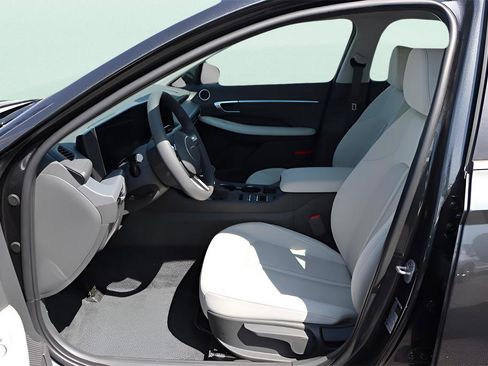 New 2025 Hyundai Sonata SE image 13