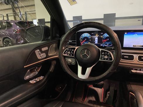 Used 2021 Mercedes-Benz GLE 350 4MATIC image 3