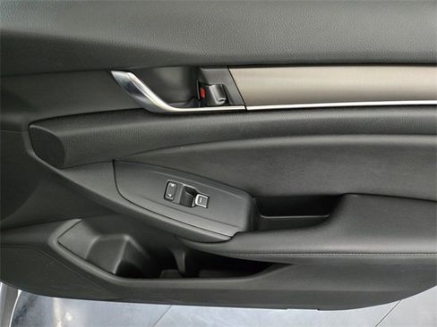 Used 2019 Honda Accord LX image 24