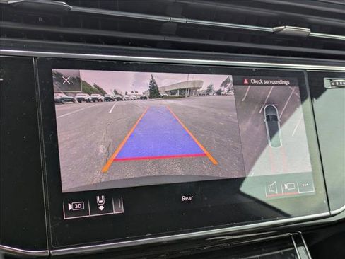 Used 2019 Audi Q8 Premium Plus w/ Premium Plus image 15