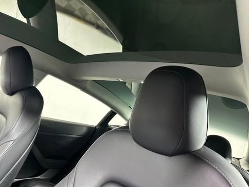 Used 2022 Tesla Model 3 Long Range image 12