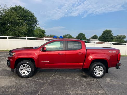 Used 2021 Chevrolet Colorado LT w/ LT Convenience Package AWD/4WD image 5