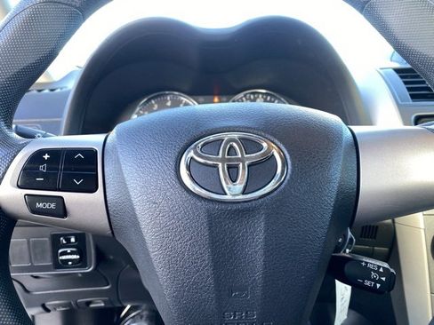 Used 2013 Toyota Corolla S image 12