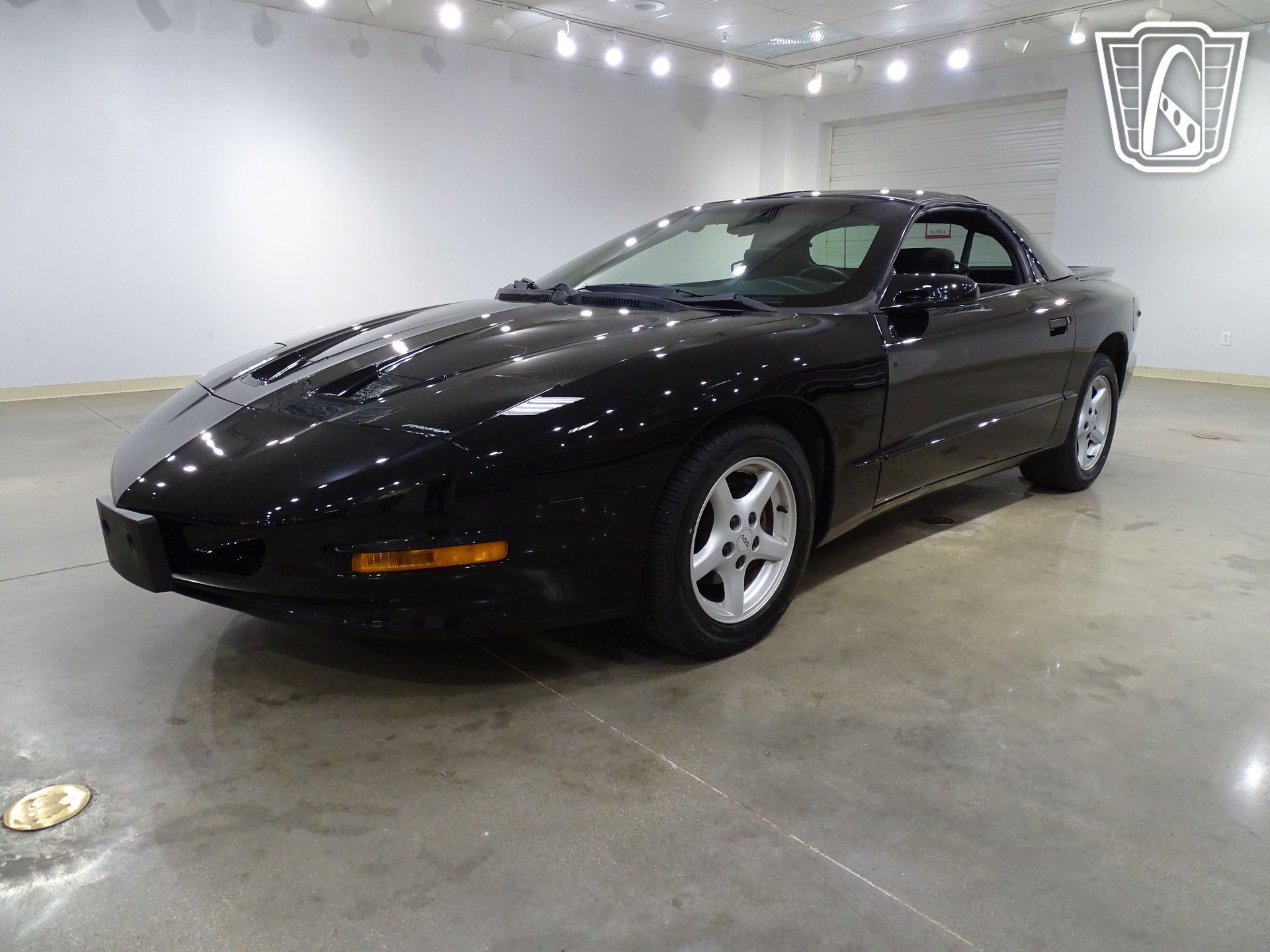 Used 1995 Pontiac Firebird Coupe RWD image 3