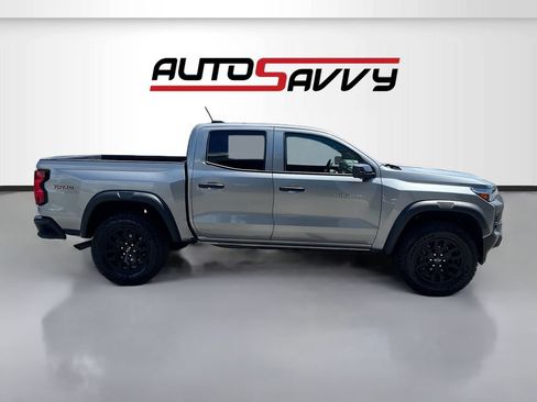 Used 2025 Chevrolet Colorado Trail Boss AWD/4WD image 8