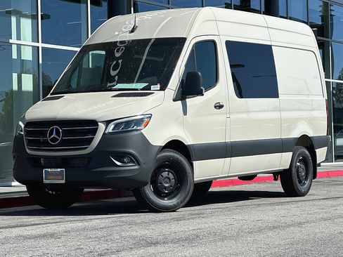 New 2024 Mercedes-Benz Sprinter 2500 image 2