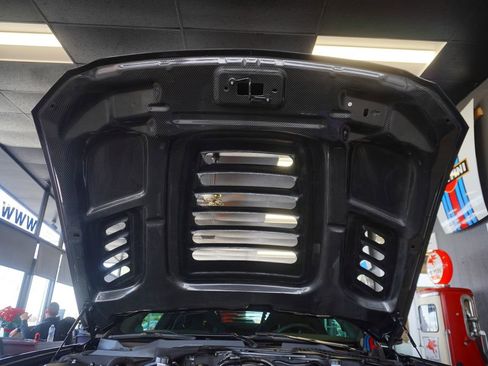 Used 2015 Ford Mustang GT image 31