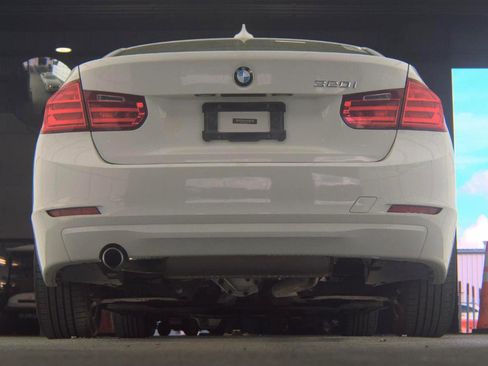 Used 2014 BMW 320i 4DR SEDAN image 8