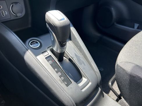 New 2025 Nissan Kicks Play S image 28