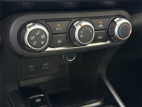 Used 2024 Nissan Kicks SV image 20