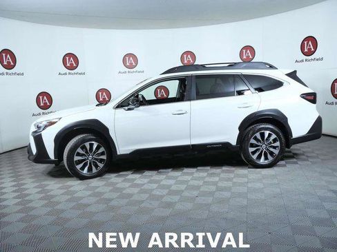 Used 2025 Subaru Outback Limited AWD/4WD image 5