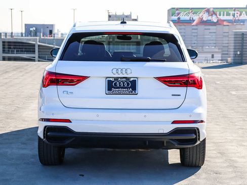 Used 2022 Audi Q3 2.0T Premium Plus w/ Premium Plus Package image 5